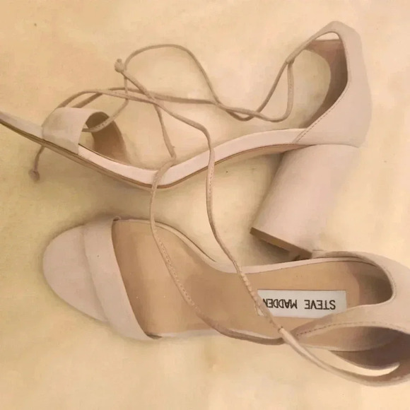 Steve Madden Neutral Heel Sandal - Picture 3 of 7